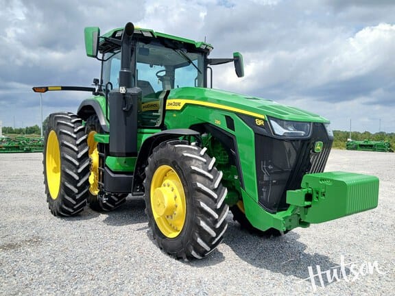 2024 John Deere 8R 230 Equipment Image0
