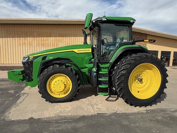 Image of John Deere 8R 230 Primary image