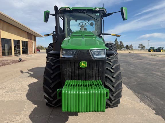 Image of John Deere 8R 230 equipment image 2