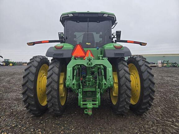 Image of John Deere 8R 230 equipment image 3