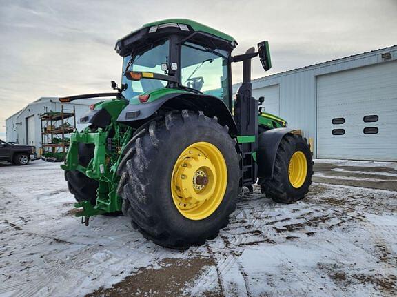 Image of John Deere 8R 230 equipment image 4