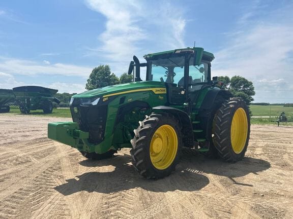 2024 John Deere 8R 230 Equipment Image0