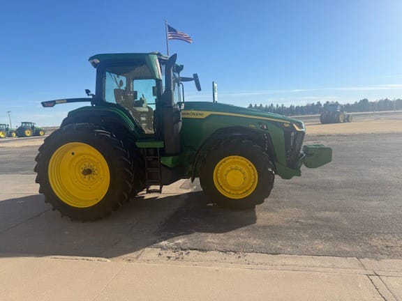 2024 John Deere 8R 230 Equipment Image0