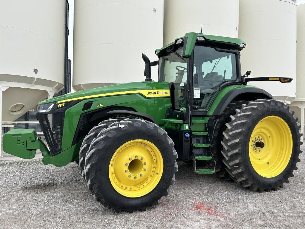 Image of John Deere 8R 230 Primary image