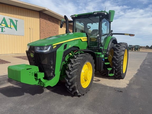 2024 John Deere 8R 230 Equipment Image0