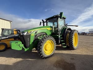 2024 John Deere 8R 230 Image