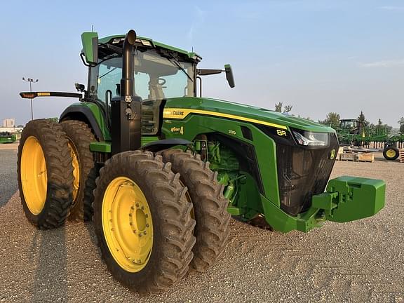 Image of John Deere 8R 230 equipment image 1