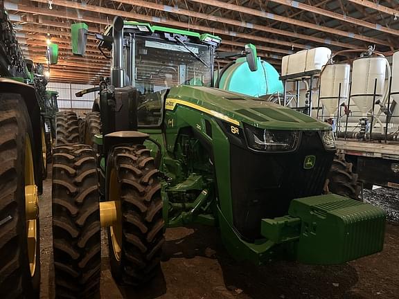 Image of John Deere 8R 230 Image 0
