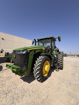 Image of John Deere 8R 230 equipment image 1