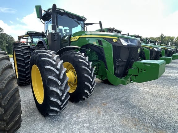 2024 John Deere 8R 230 Equipment Image0