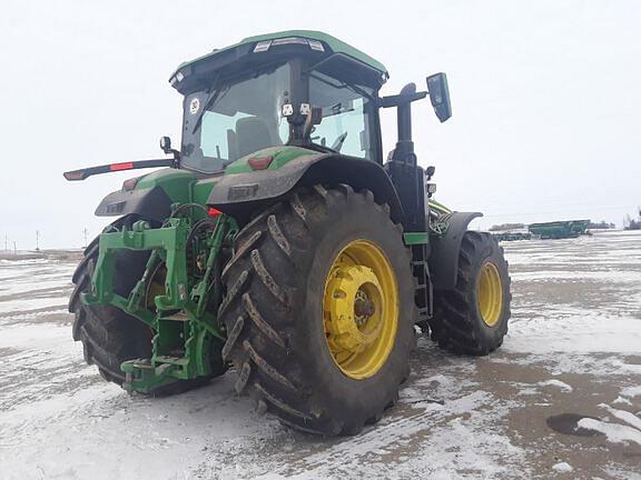 Image of John Deere 8R 230 equipment image 2