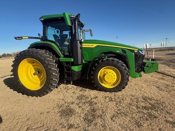 2024 John Deere 8R 230 Equipment Image0