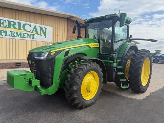 2024 John Deere 8R 230 Equipment Image0