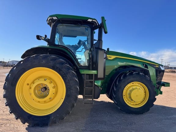 2024 John Deere 8R 230 Equipment Image0