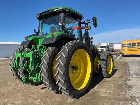 Image of John Deere 8R 250 equipment image 4