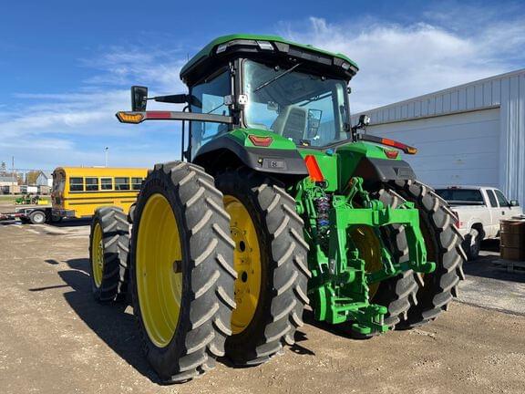 Image of John Deere 8R 250 equipment image 2
