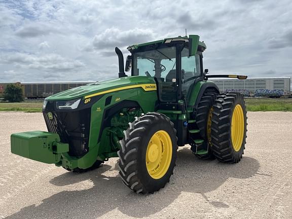 Image of John Deere 8R 250 Primary image