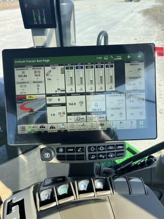 Image of John Deere 8R 250 equipment image 3