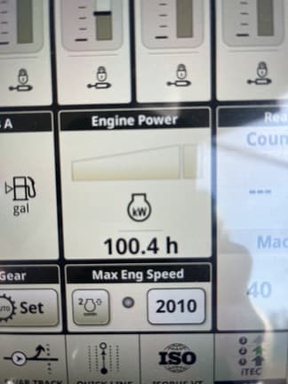 Image of John Deere 8R 250 equipment image 2