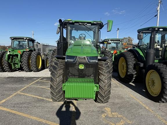 Image of John Deere 8R 250 equipment image 4