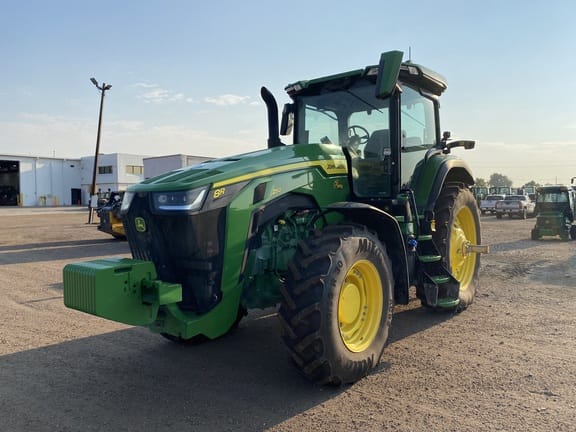 2024 John Deere 8R 250 Equipment Image0