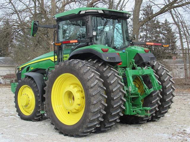 Image of John Deere 8R 250 equipment image 2