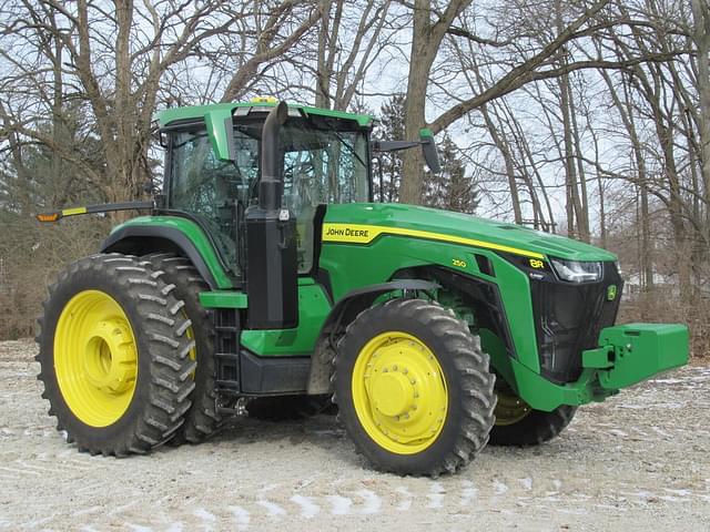 Image of John Deere 8R 250 equipment image 3