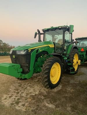 2024 John Deere 8R 250 Image