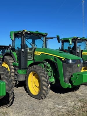 2024 John Deere 8R 250 Image