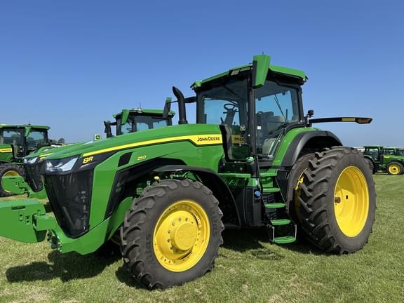 Image of John Deere 8R 250 Primary image