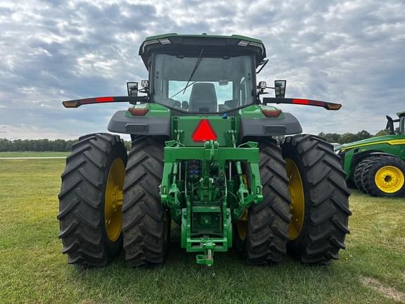 Image of John Deere 8R 250 equipment image 4