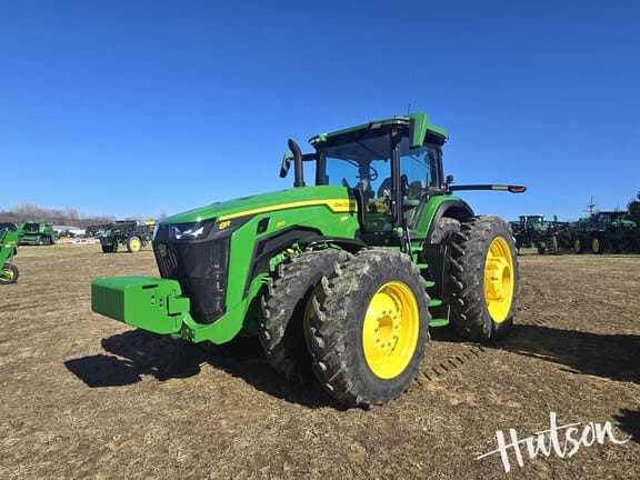 2024 John Deere 8R 250 Equipment Image0