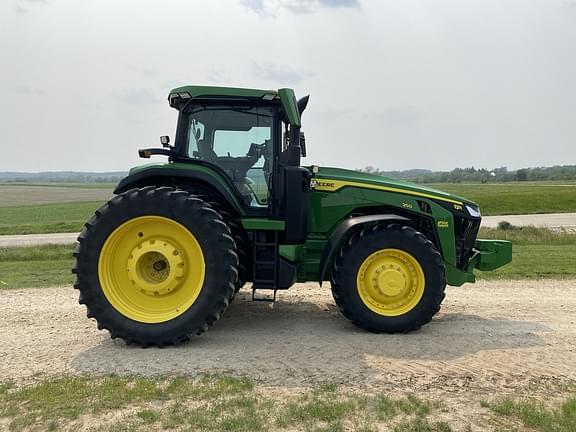 Image of John Deere 8R 250 equipment image 3
