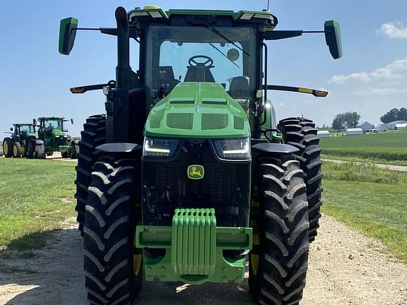 Image of John Deere 8R 250 equipment image 1