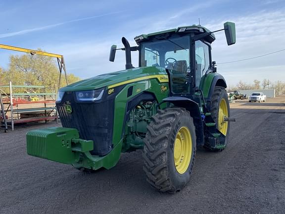 Image of John Deere 8R 250 Primary image