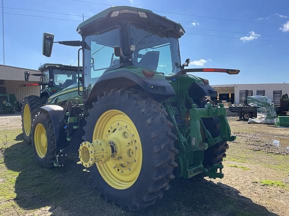 Image of John Deere 8R 250 equipment image 2