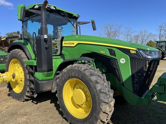 Image of John Deere 8R 250 Primary image