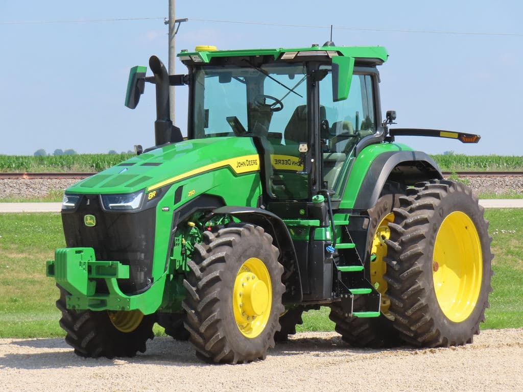 Image of John Deere 8R 250 Primary image