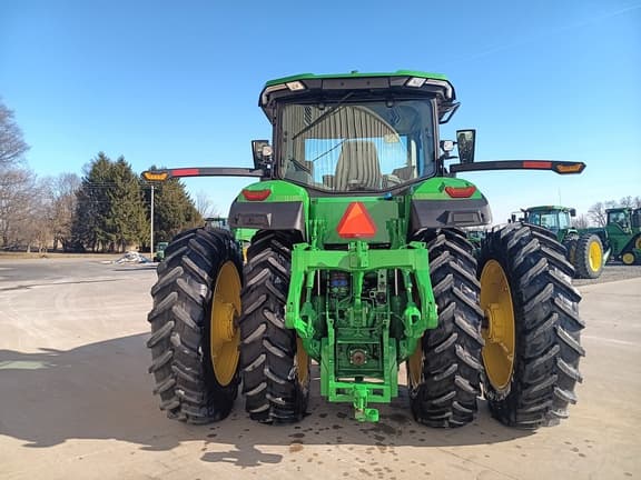 Image of John Deere 8R 250 equipment image 4