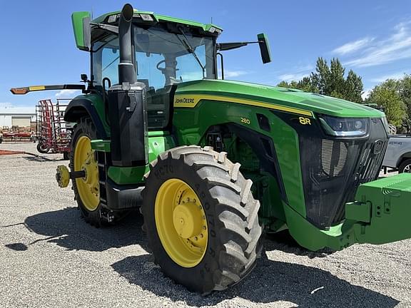 Image of John Deere 8R 250 Primary image