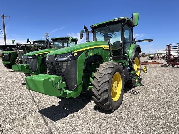 Image of John Deere 8R 250 equipment image 1