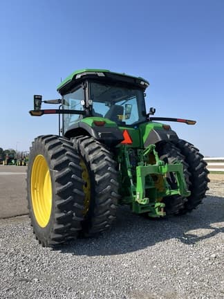 Image of John Deere 8R 250 equipment image 2