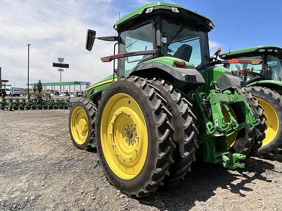 Image of John Deere 8R 250 equipment image 4