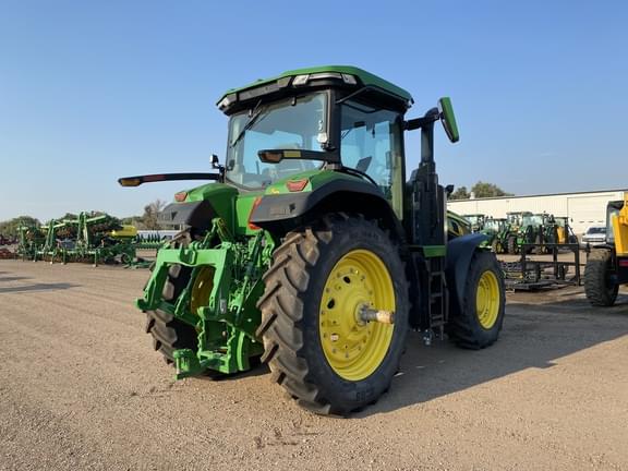 Image of John Deere 8R 250 equipment image 3