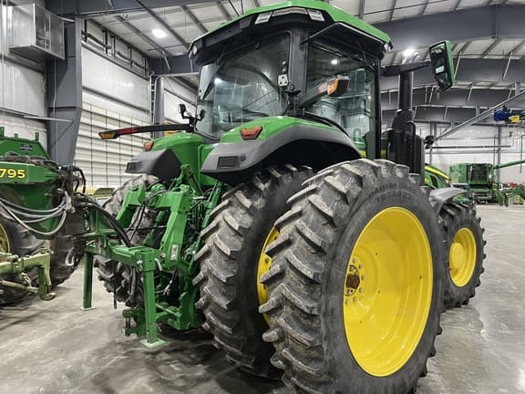 Image of John Deere 8R 250 equipment image 4