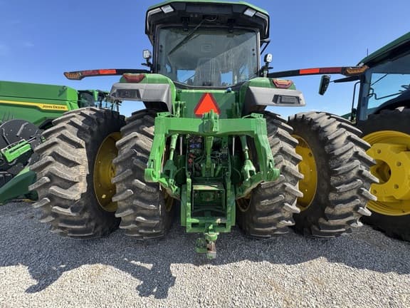 Image of John Deere 8R 250 equipment image 3