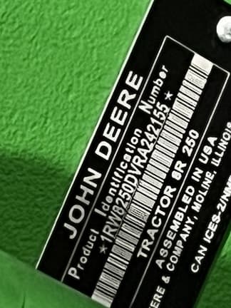 Image of John Deere 8R 250 equipment image 2