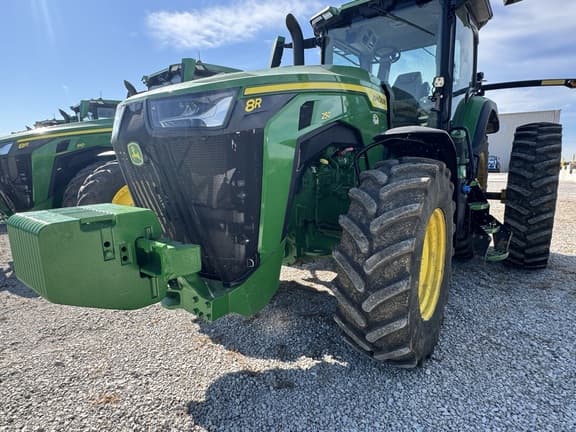 Image of John Deere 8R 250 equipment image 1
