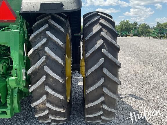 Image of John Deere 8R 250 equipment image 3