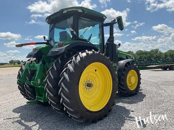 Image of John Deere 8R 250 equipment image 2